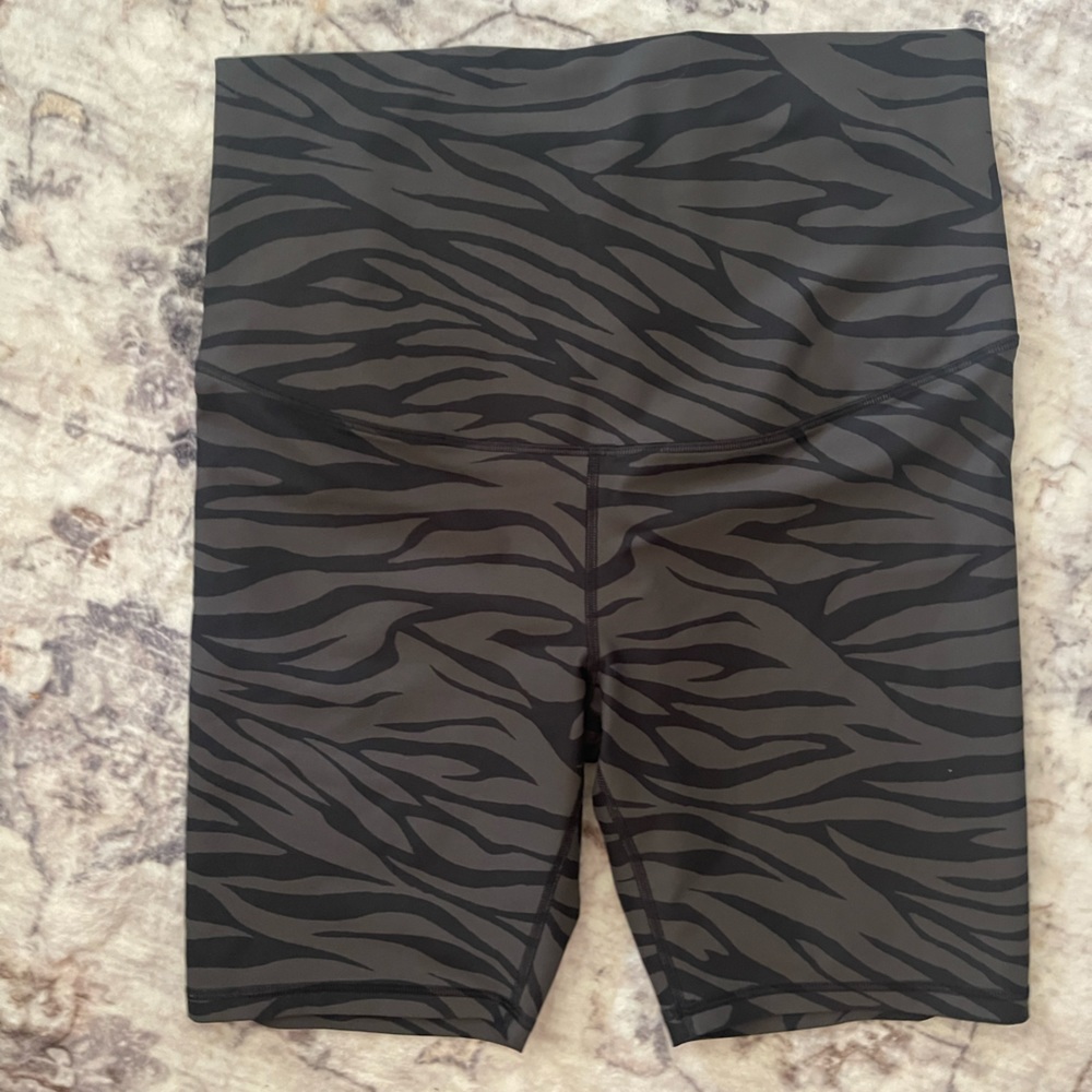 Maternity biker shorts